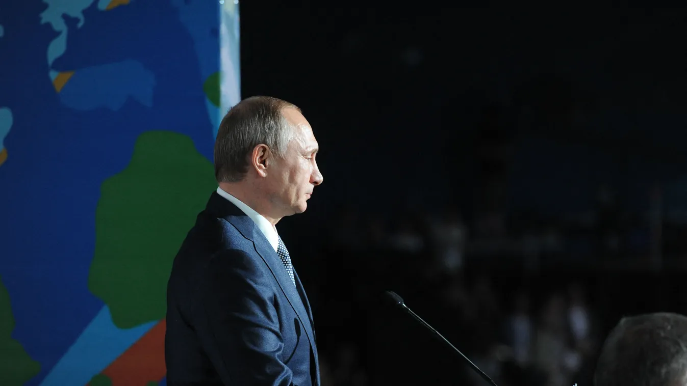 President Vladimir Putin attends opening ceremony of 16 FINA World Championships FINA Horizontal SQUARE FORMAT Vlagyimir Putyin 