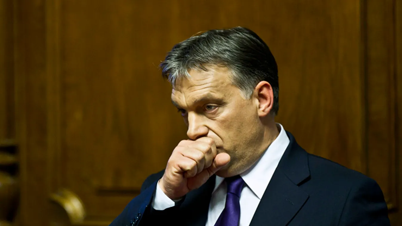 Orbán Viktor, IMF, Egy havi családi pótlékot bukunk Orbán nyakasságával