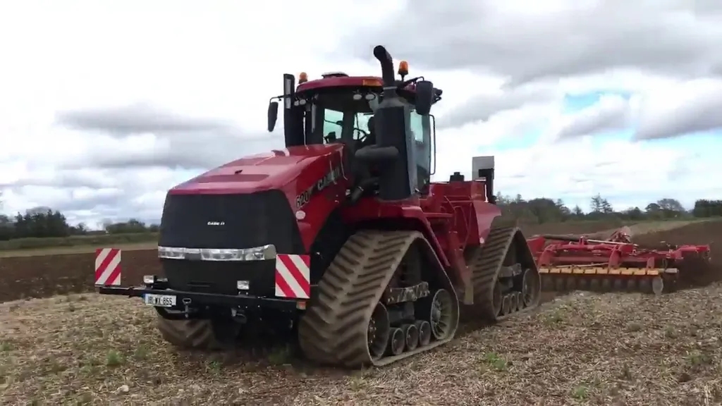 Case IH Quadtrac 620 traktor 