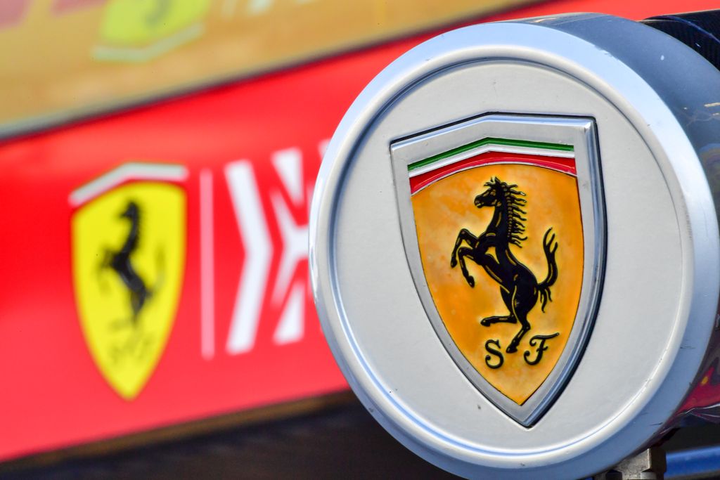 Forma-1, Ferrari logo, Abu-dzabi Nagydíj 