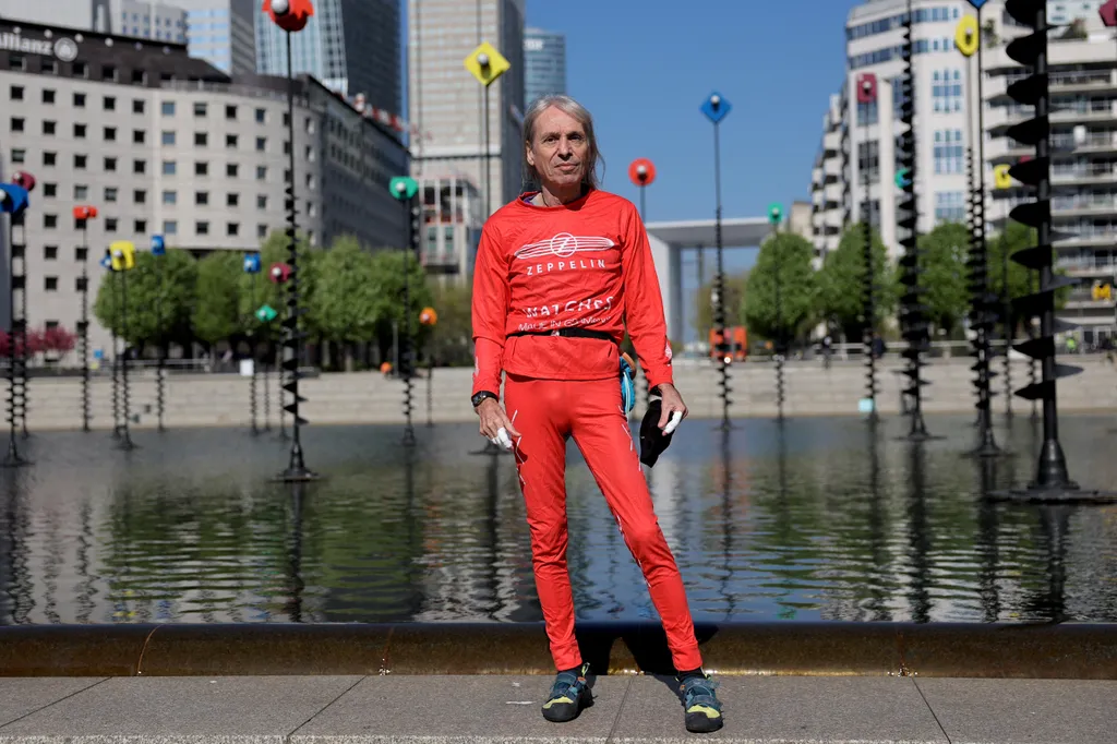 Alain Robert, mászó, mászás, épület, pókember, francia, Franciaország 