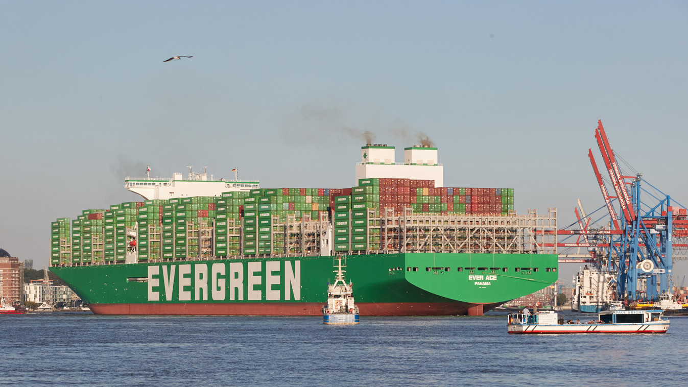 Ever Ace hajó, teherhajó,  Container ship "Ever Ace" in Hamburg Shipping World trade Horizontal ECONOMY CONTAINER 