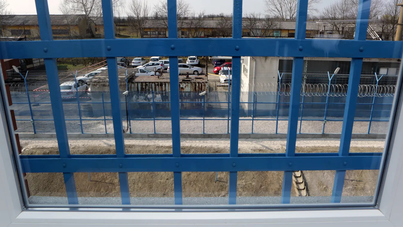 Martonvásári börtön ablak rács Közép-Dunántúli Országos Büntetés-Végrehajtási Intézet 
