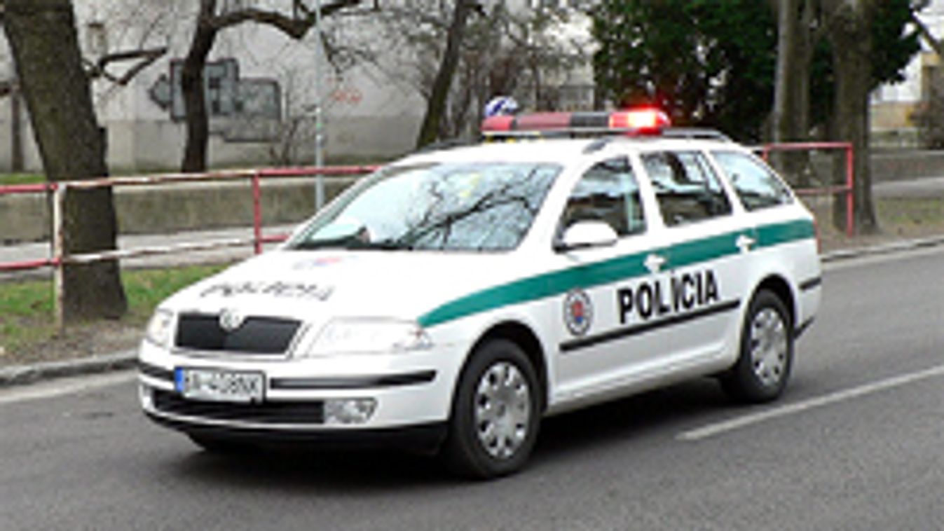 szlovák rendőr