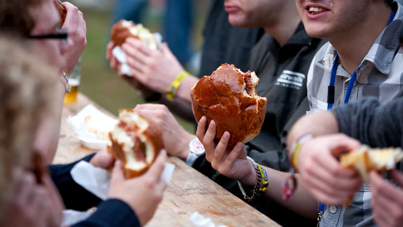 drog-e a junkfood, fesztiválkaja, hamburger 