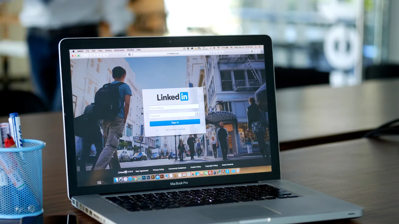 LinkedIn állás munka ajánló lehetőség self-branding karrier 