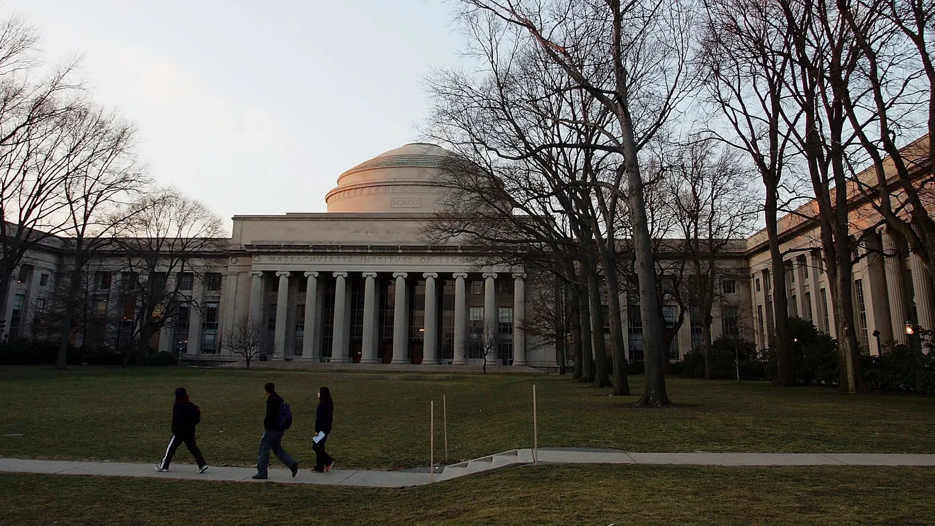 Massachusetts Institute of Technology 