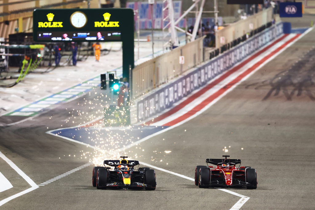 Forma-1, Bahreini Nagydíj, Verstappen, Leclerc, Red Bull, Ferrari 