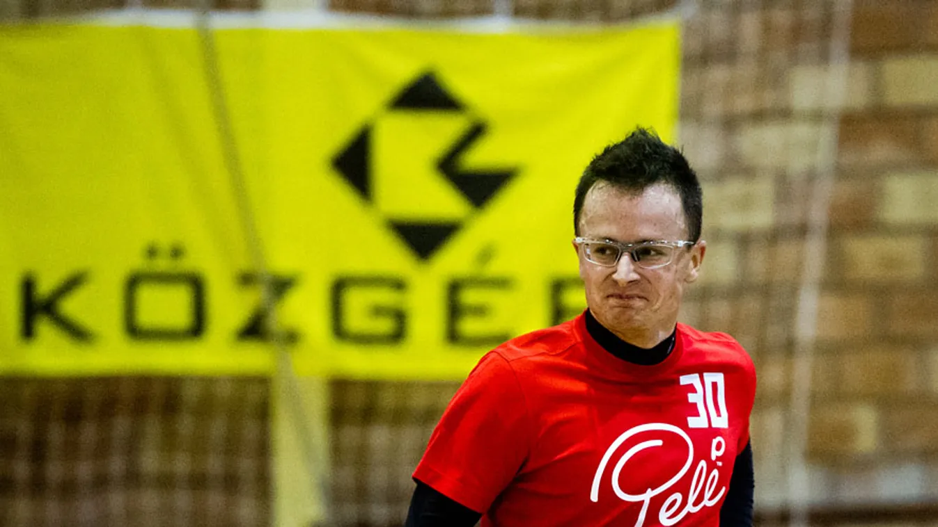 A Dunakeszi Kinizsi Futsal Klub edzése, Szijjártó Péter, Közgép molino