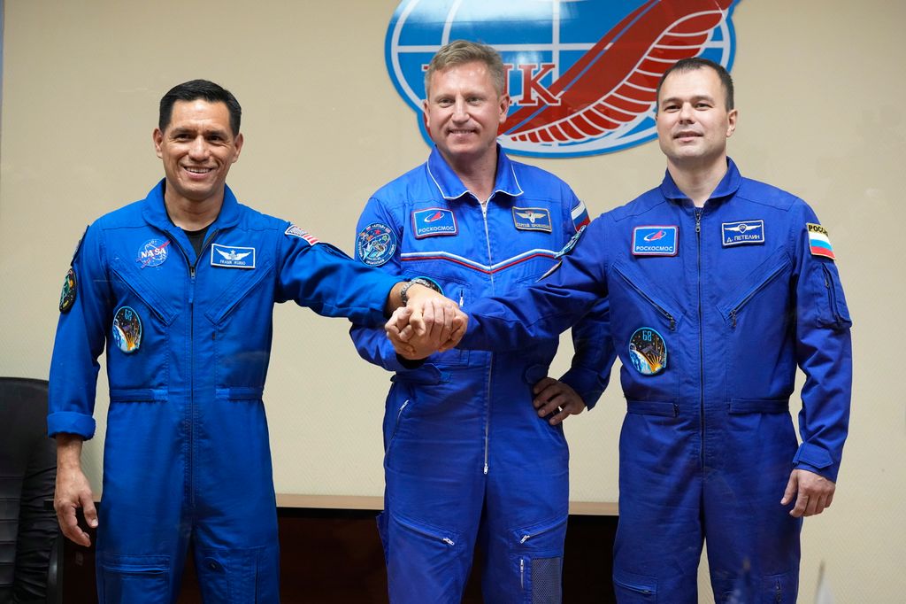 PROKOFJEV, Szergej Szergejevics nemzetközi űrállomásra induló Soyuz MS-22 startolása 