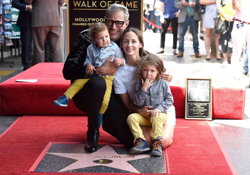 Jeff Goldblum Honored with a Star on the Hollywood Walk of Fame, Los Angeles, USA - 14 Jun 2018 JEFF GOLDBLUM HONORED WITH A STAR HOLLYWOOD WALK FAME LOS ANGELES USA 14 JUN 2018 EMILIE LIVINGSTON ACTOR BACKGROUND LEFT BEST KNOWN FOR HIS ROLES FLY INDEPEND