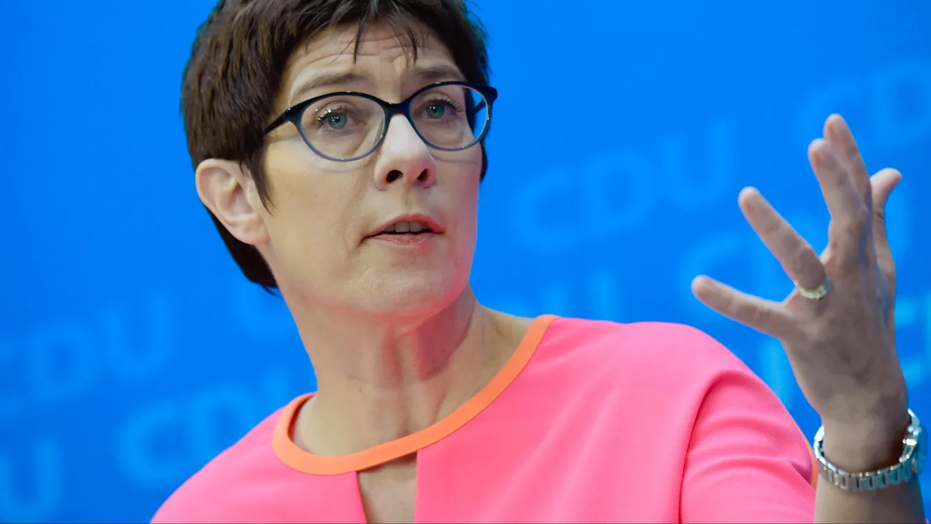 Annegret Kramp-Karrenbauer 