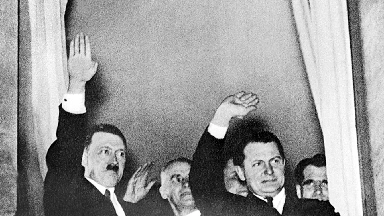 Hitler hatalomra kerülése, Hitler első kormánya, 1933. január 30., a képen még:  Wilhelm Frick, Hermann Göring és Rudolf Hess 

