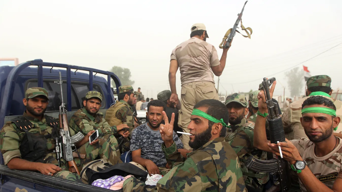 Síita önkéntesek térnek vissza az Iszlám Állam fegyvereseivel való összecsapás után Szamarrába 