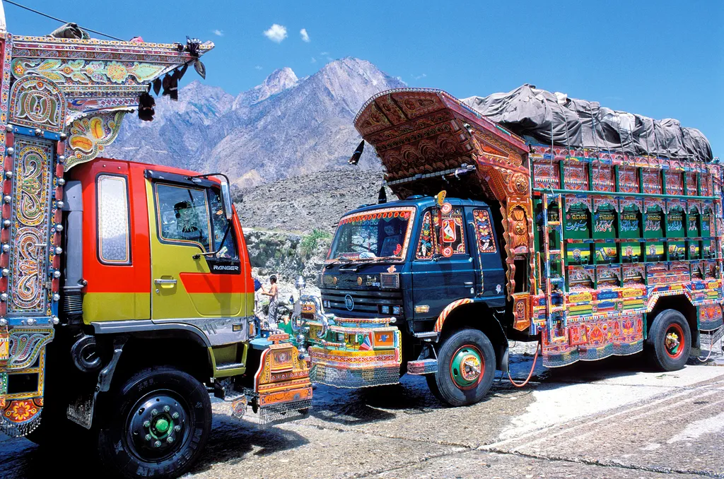 A világ legveszélyesebb útjai. galéria  Karakoram Highway (Pakistan to China)
  Pakistan Southern Asia Horizontal ASIA 