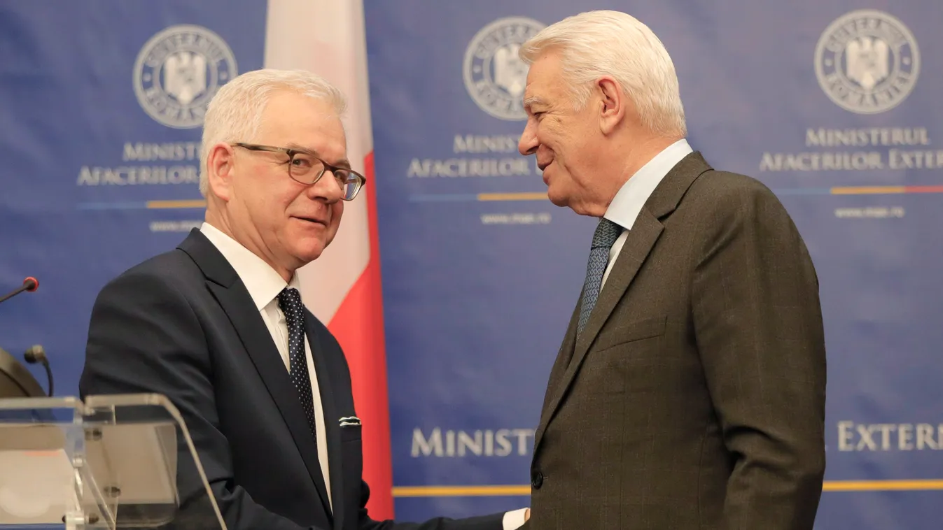 Teodor Melescanu román és Jacek Czaputowicz lengyel külügyminiszter 