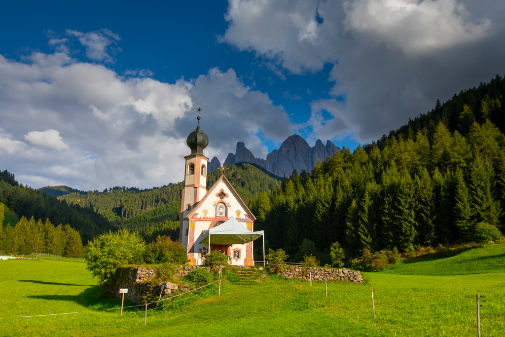 Szent János-templom, Val di Funes, Dolomitok, Olaszország, Ranui 