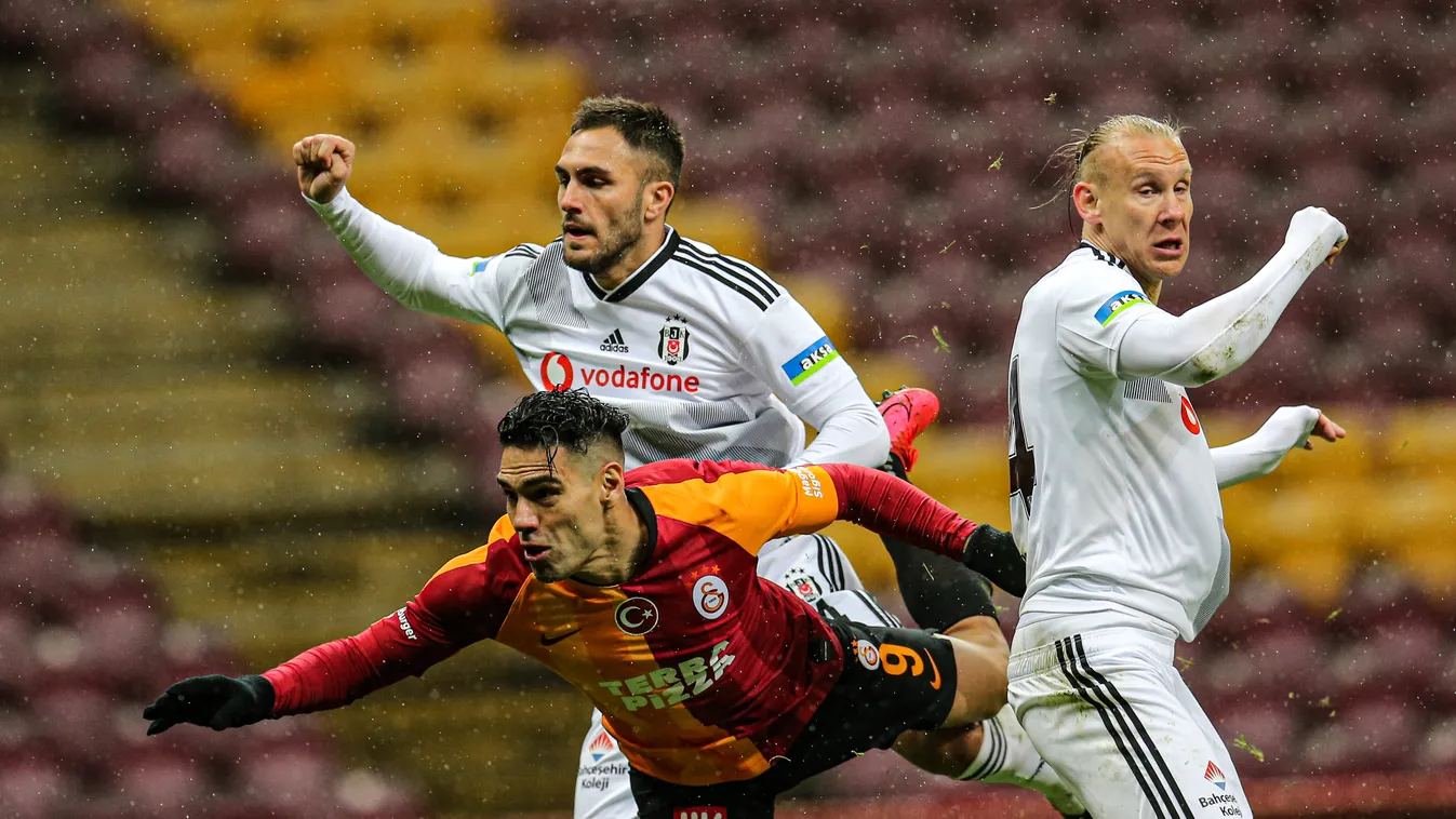 Galatasaray vs Besiktas: Turkish Super Lig Istanbul,Turkey 