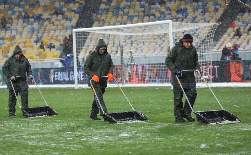 Ukraine Soccer Champions League Shakhtar - Lyon football 