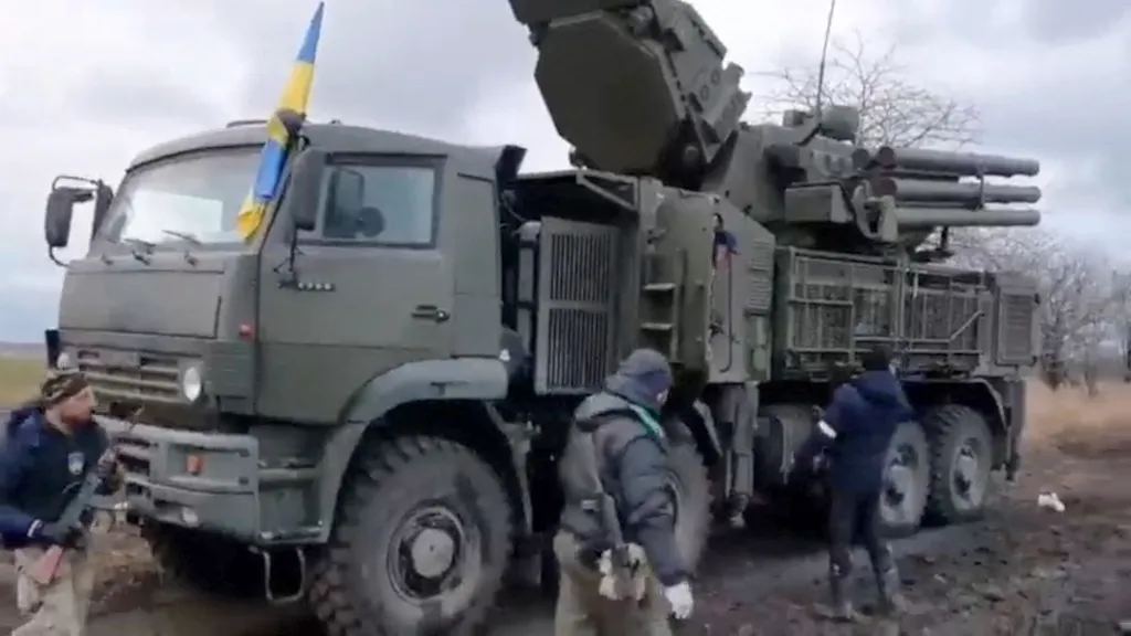 orosz-ukrán háború 2022.  katona, tank ,  Military Conflict, War, Horizontal 