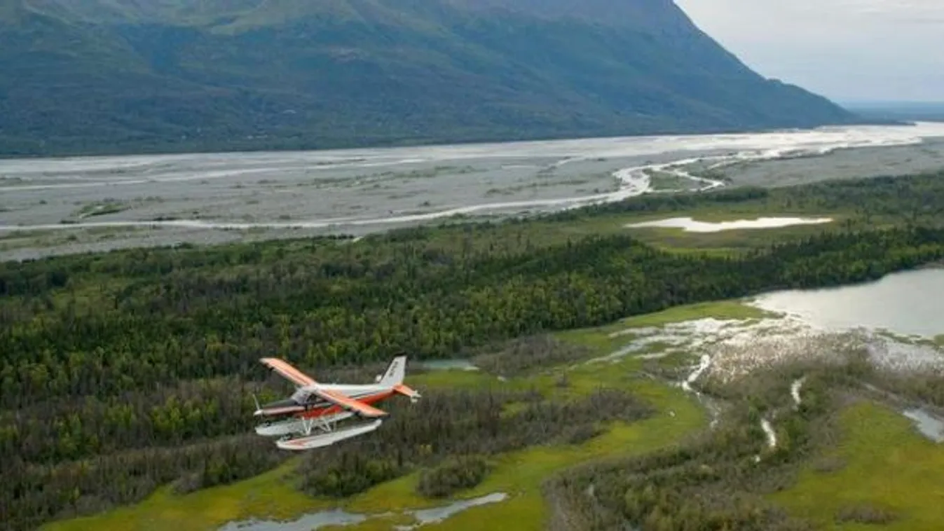 alaska repülő szerencsétlenség 6 halott 