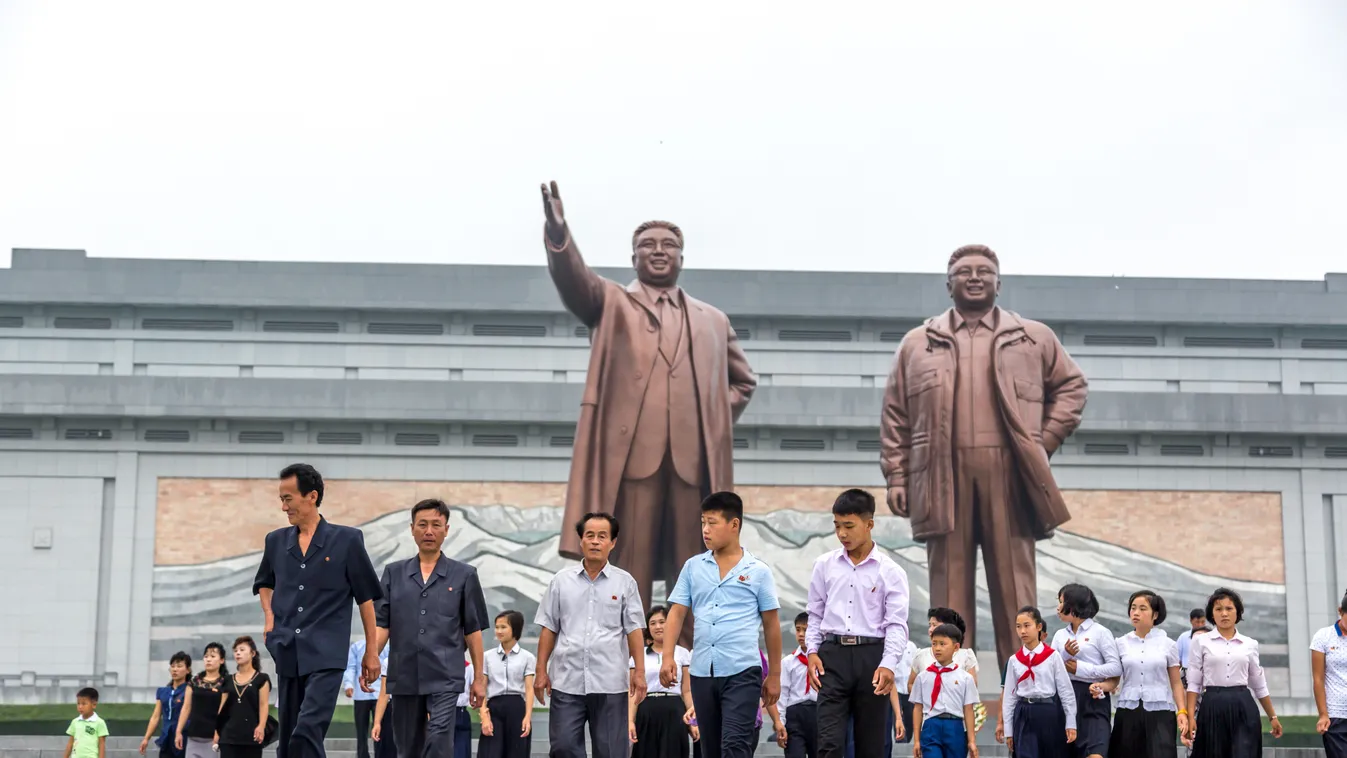 észak-korea ember, katona, 
 Pyongyang,,North,Korea,-,August,15th,2016,-,Locals,Walking capital,town,city,old,asia,north,asian,dprk,history,monument,pyo 