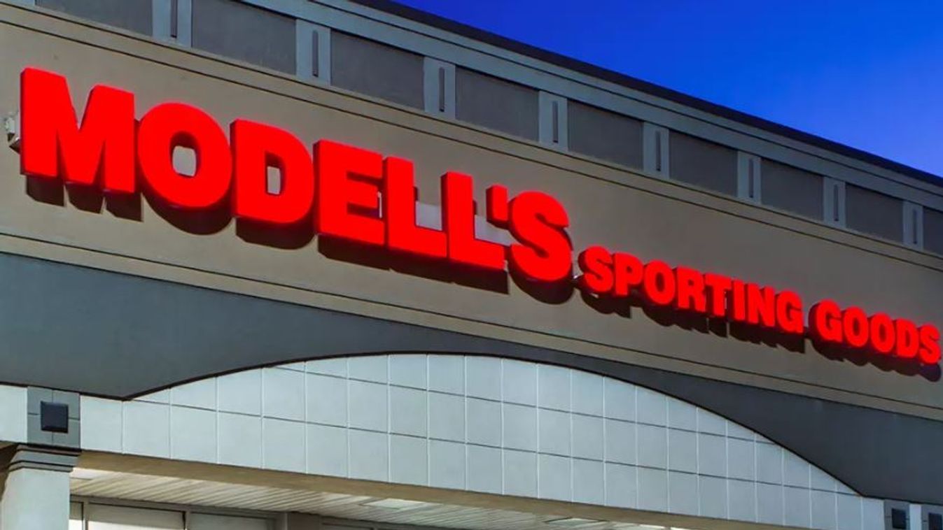 MOdell's sporting goods sportruházat áruház sportárúház 