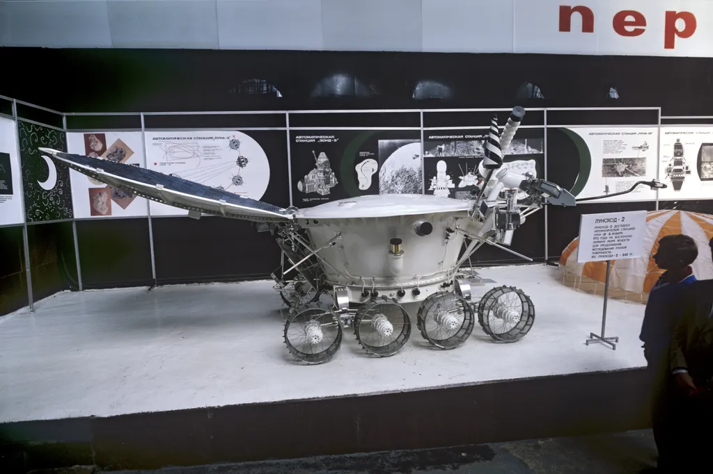 A Lunohod-2 élethű modellje az orosz űrhajózási kiállításon 