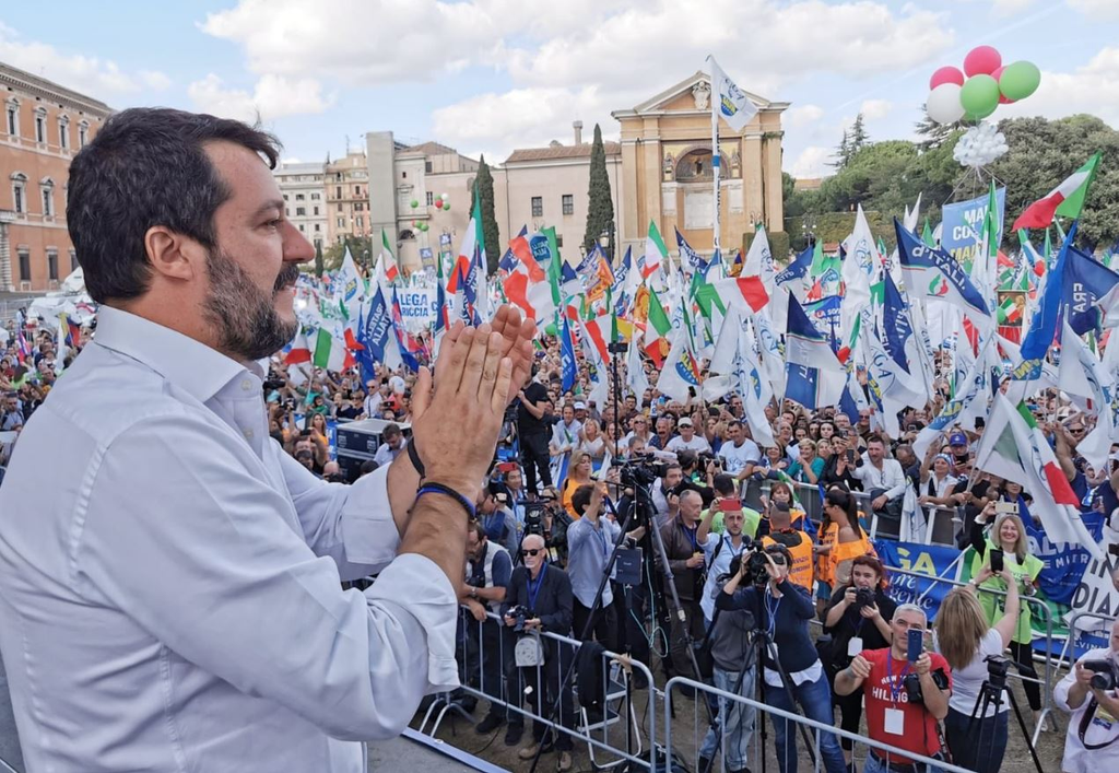 Salvini kormányellenes tüntetés Róma

2019.10.19. 