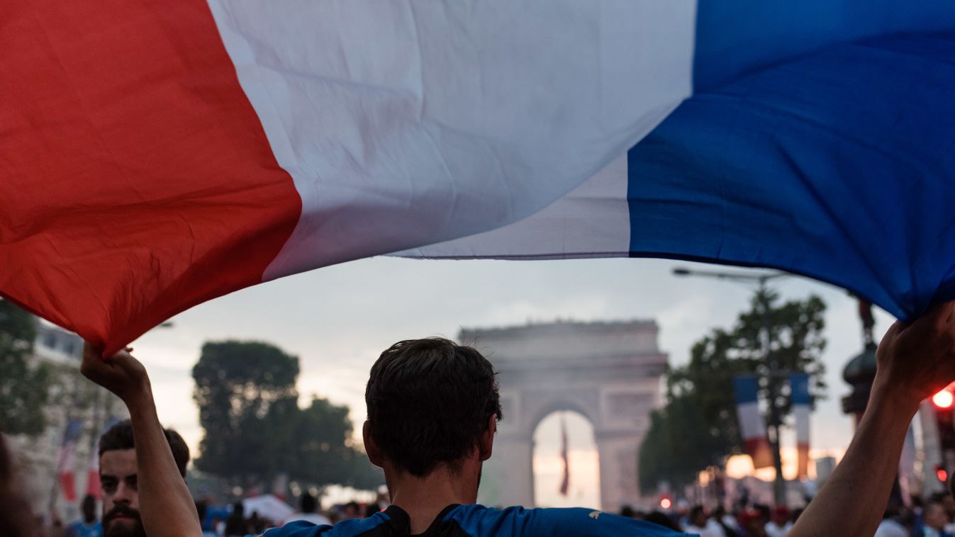 France: Soccer fans celebrate World Cup victory in Paris CrowdSpark Samuel Boivin france WORLD CUP fifa world cup soccer VICTORY croatia france croatia FRENCH TEAM equipe de france world champions CHAMPS ELYSEES celebrations party WINNER soccer world cup 