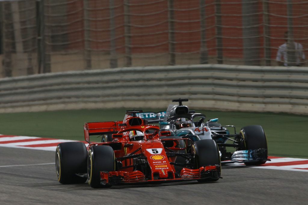 A Forma-1-es Bahreini Nagydíj, Sebastian Vettel, Scuderia Ferrari, Lewis Hamilton, Mercedes-AMG Petronas 