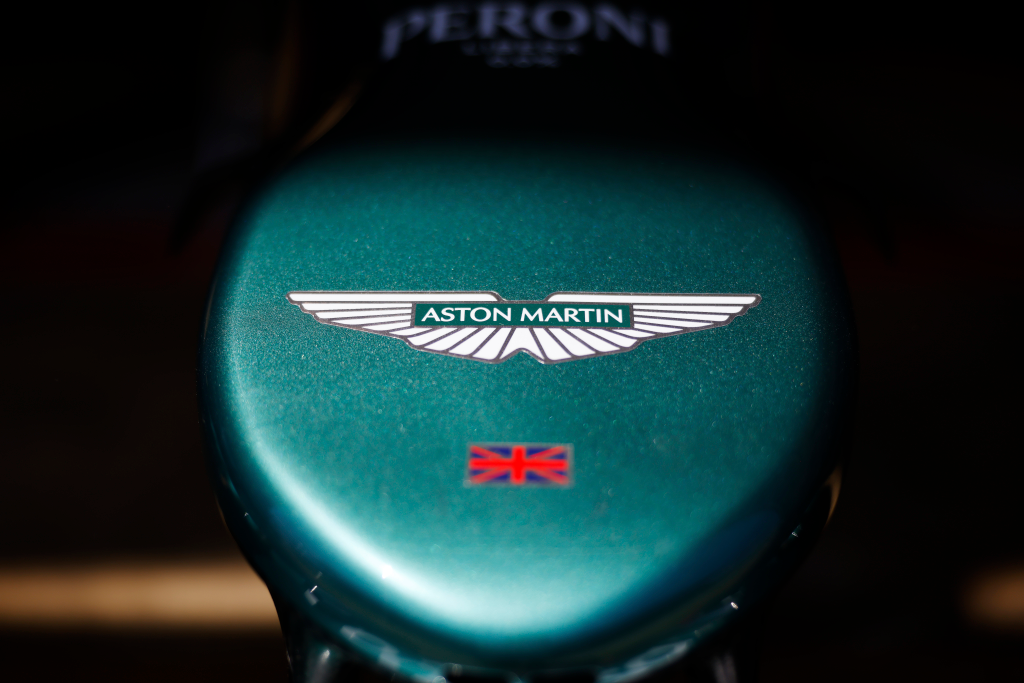 Forma-1, Aston Martin F1 Team, Spanyol Nagydíj, Aston Martin logo 