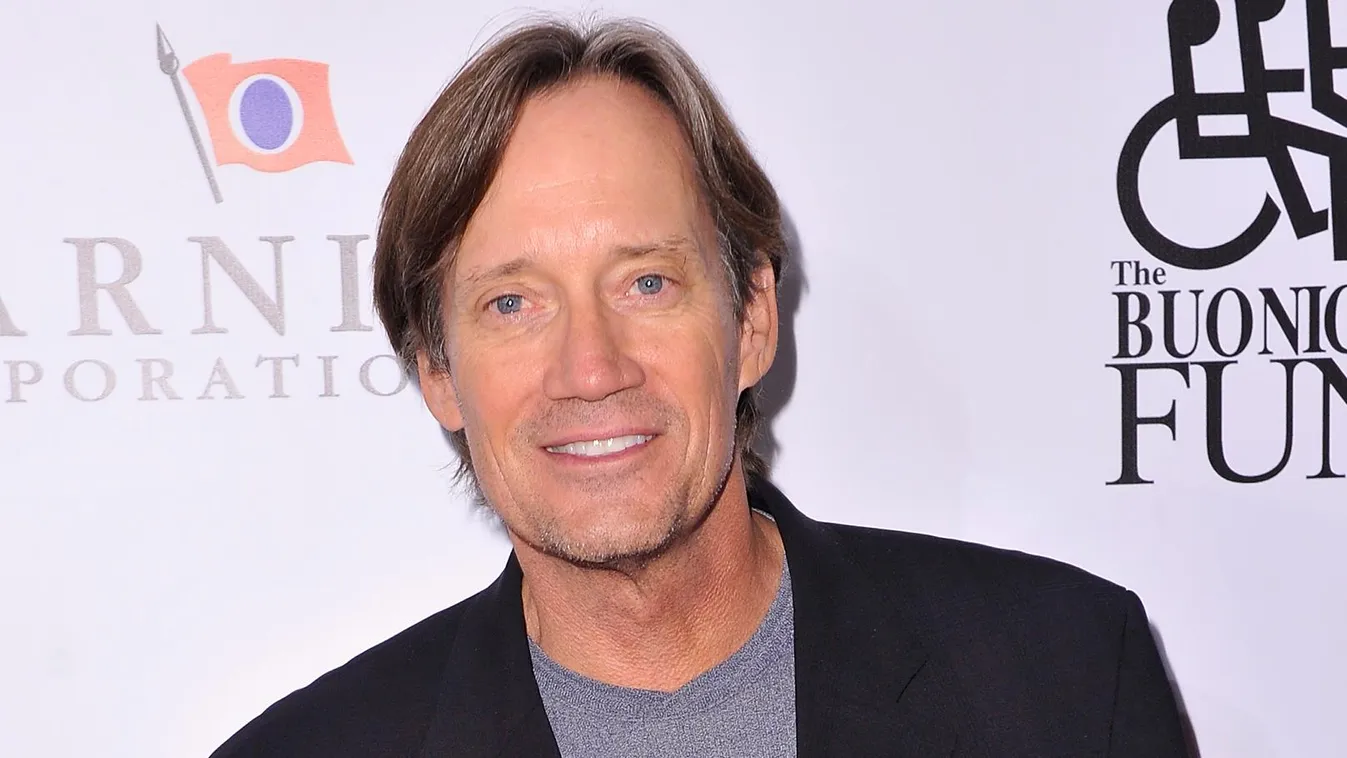 29th Annual Great Sports Legends Dinner To Benefit The Buoniconti Fund To Cure Paralysis - Arrivals GettyImageRank3 Cure VERTICAL USA New York City ACTOR Waldorf Astoria Hotel Charity Benefit Kevin Sorbo Arts Culture and Entertainment Attending Annual Eve