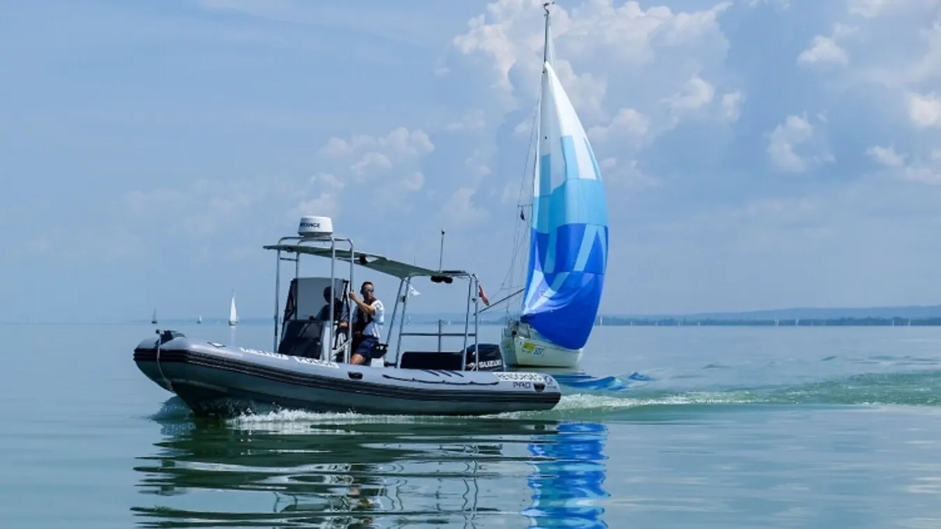 horgászt mentettek a balatonon 