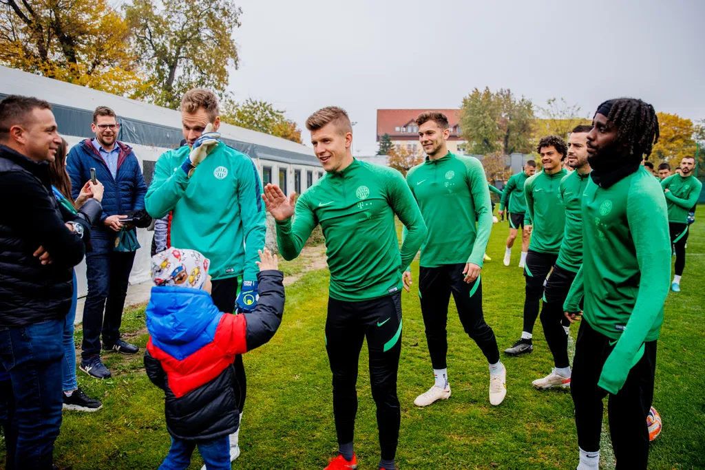 Ments Életet Közhasznú Alapítvány, találkozó, Fradi, Ferencváros, gyerek, gyerekek, futball, labdarúgás, közönség 