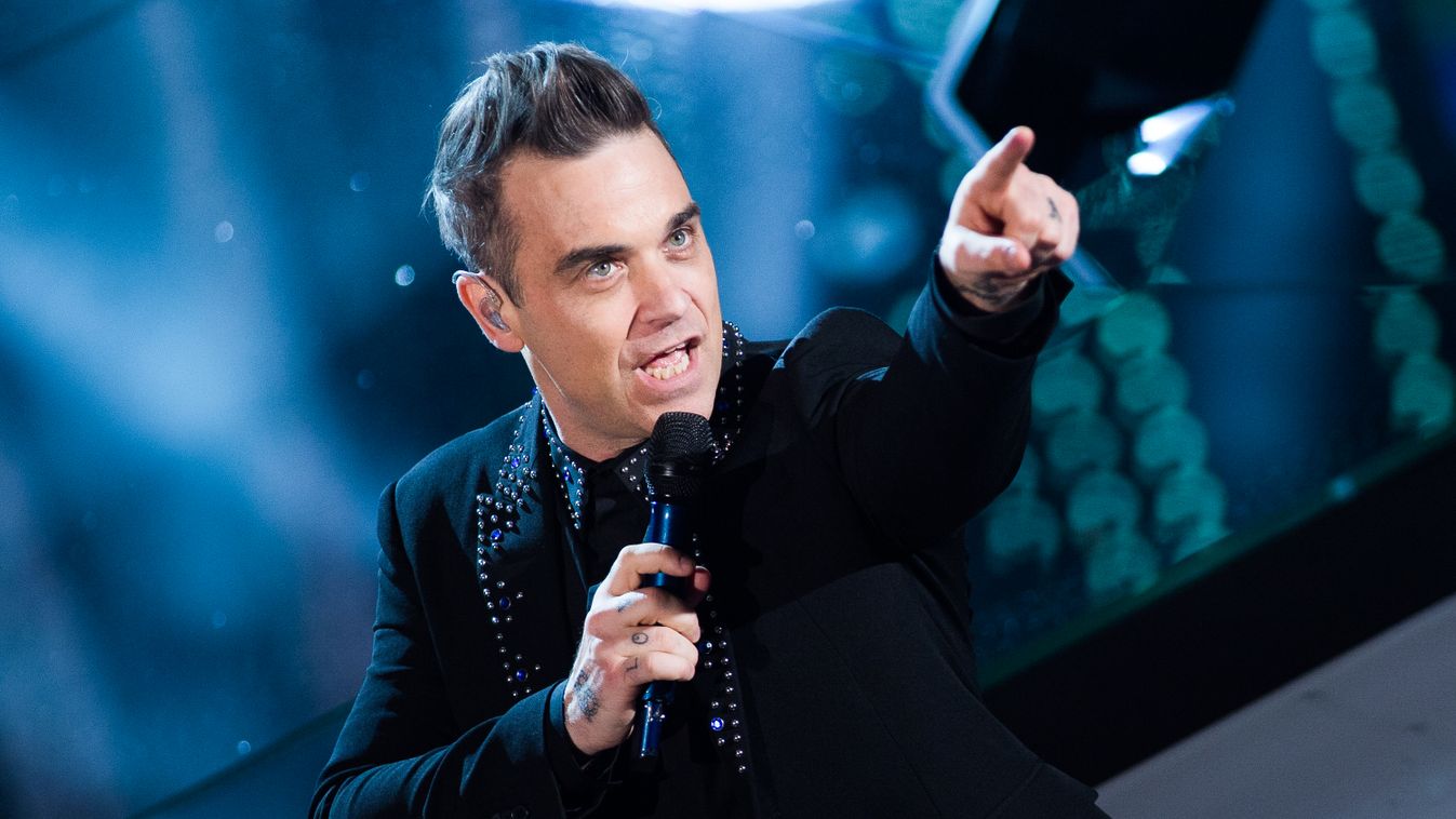 Robbie Williams   Sanremo 2017 - Day 2 Activity Ariston Theatre Arts Culture and Entertainment Attending Celebrities FASHION 