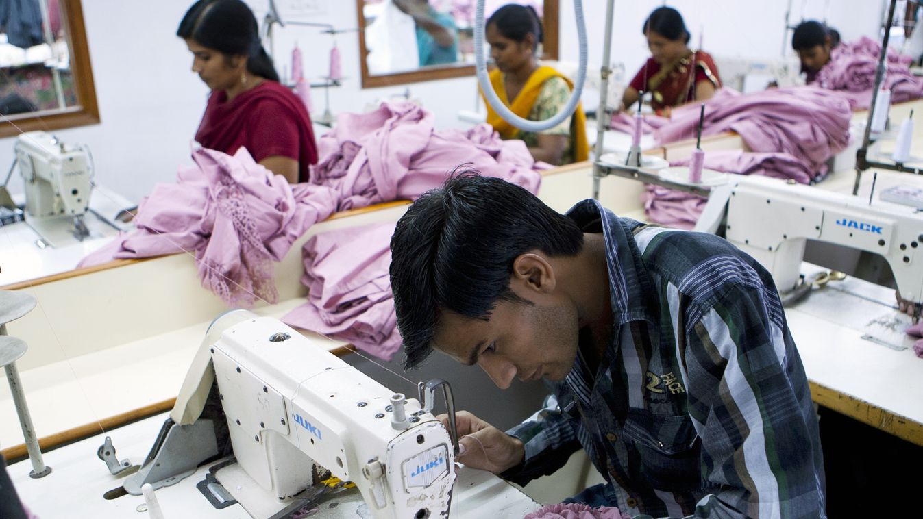 bangladesi évforduló, rana plaza, munkások egy indiai ruhagyárban, illusztráció 
