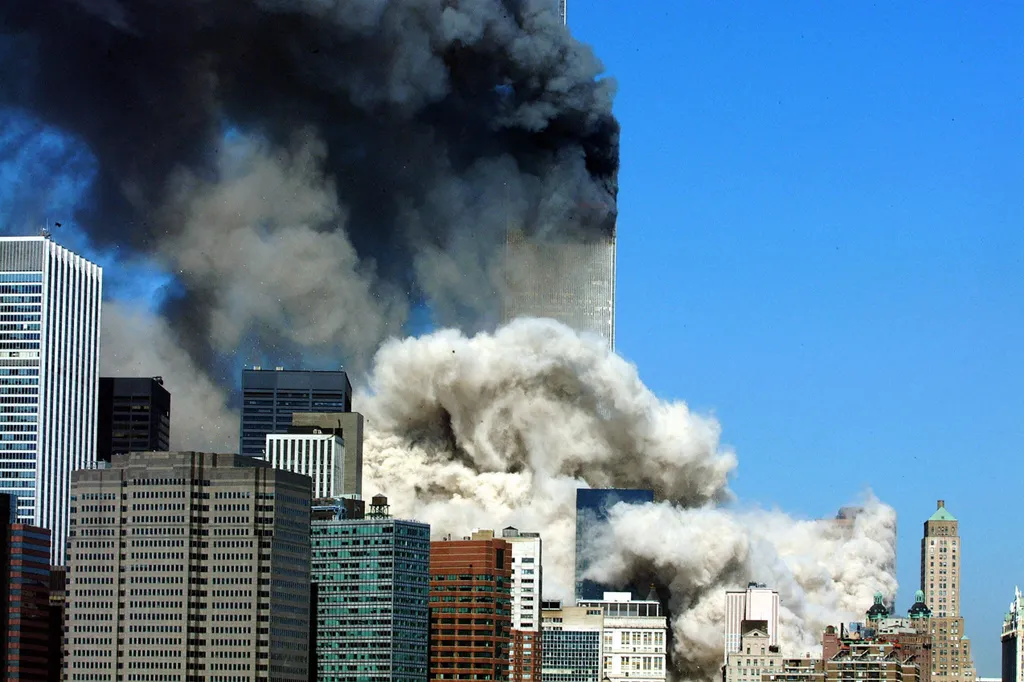 21 éve ezen a napon érte terrortámadás az Egyesült Államokat, terror, terrortámadás, támadás, repülőgép, terrorizmus, pusztítás, 911, 9/11, szeptember 11, Egyesült Államok, World Trade Center 