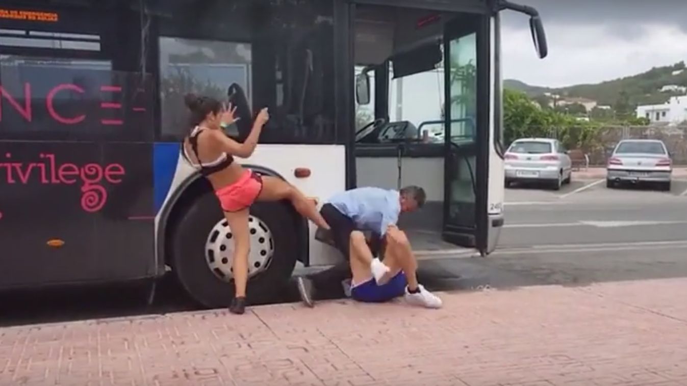 busz, buszsofőr, verekedés, Spanyolország, Ibiza 