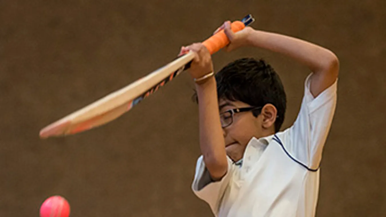 Krikett, Britannica International School, játék, sport, labdajáték