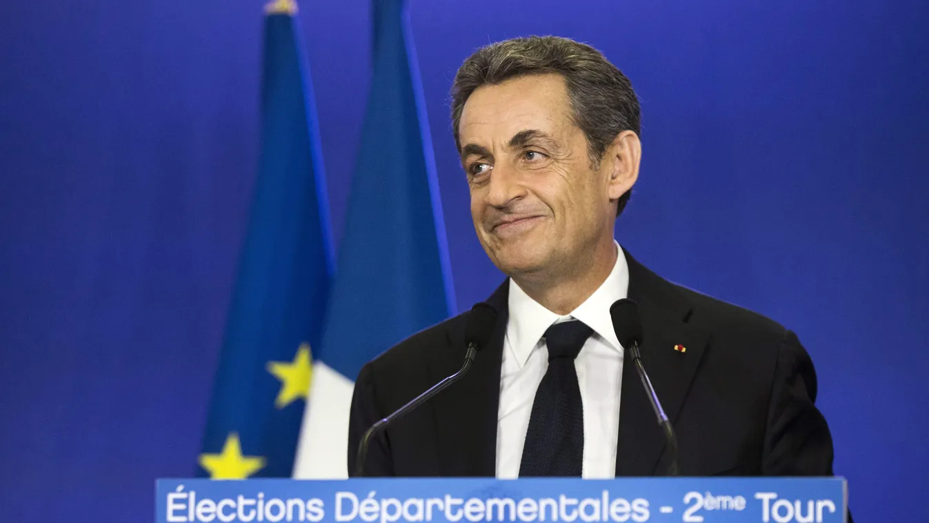 SARKOZY, Nicolas Párizs, 2015. március 29.
Nicolas Sarkozy volt francia elnök, az ellenzéki konzervatív Népi Mozgalom Uniójának (UMP) elnöke sajtótájékoztatót tart a párt párizsi székházában 2015. március 29-én, a francia helyhatósági választások második 