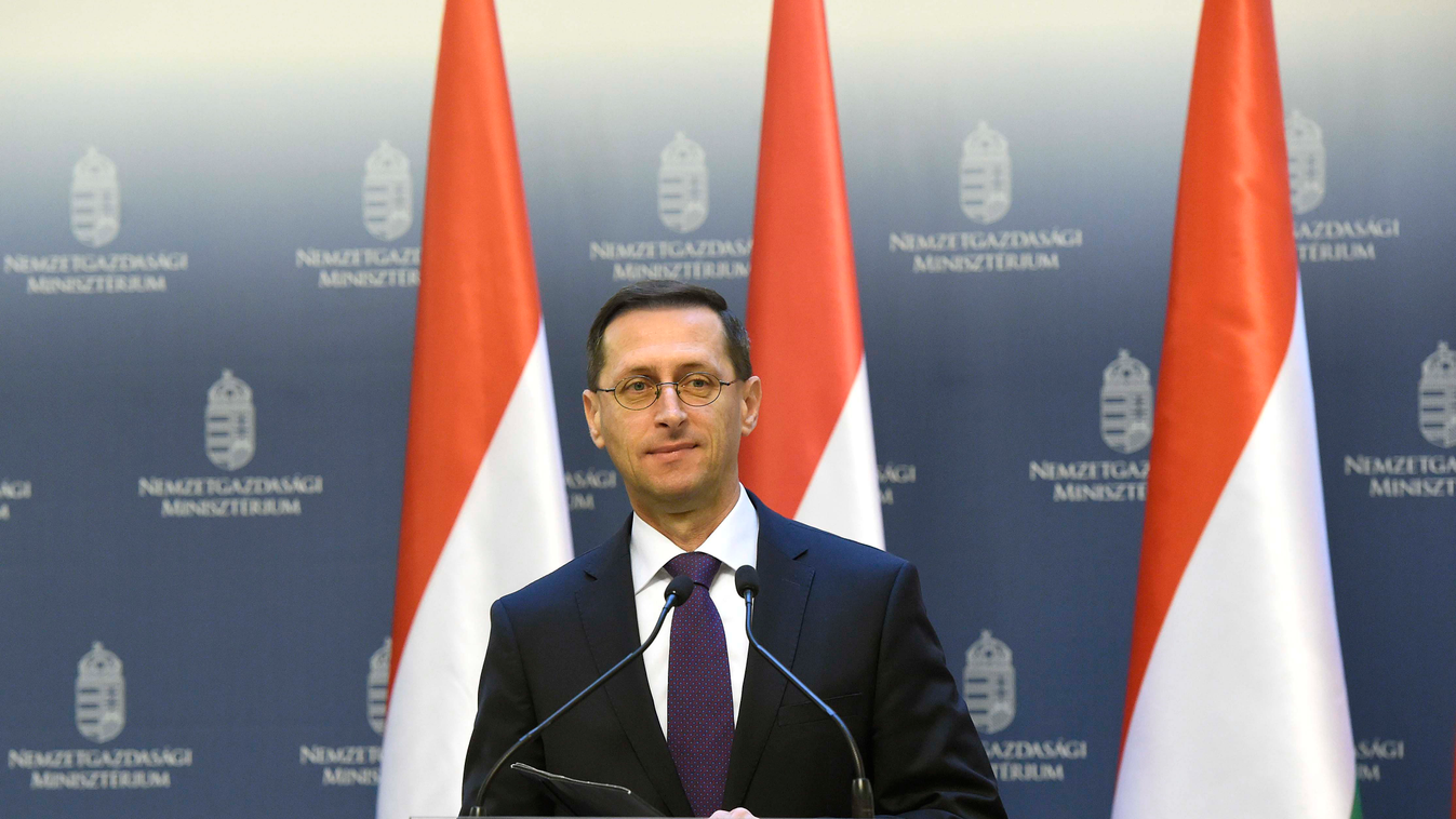 Varga Mihály nemzetgazdasági miniszter 