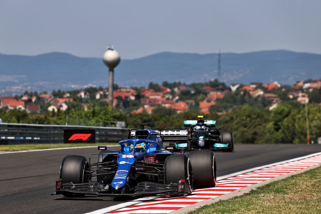 Forma-1, Fernando Alonso, Alpine, Valtteri Bottas, Mercedes, Magyar Nagydíj 2021, péntek 