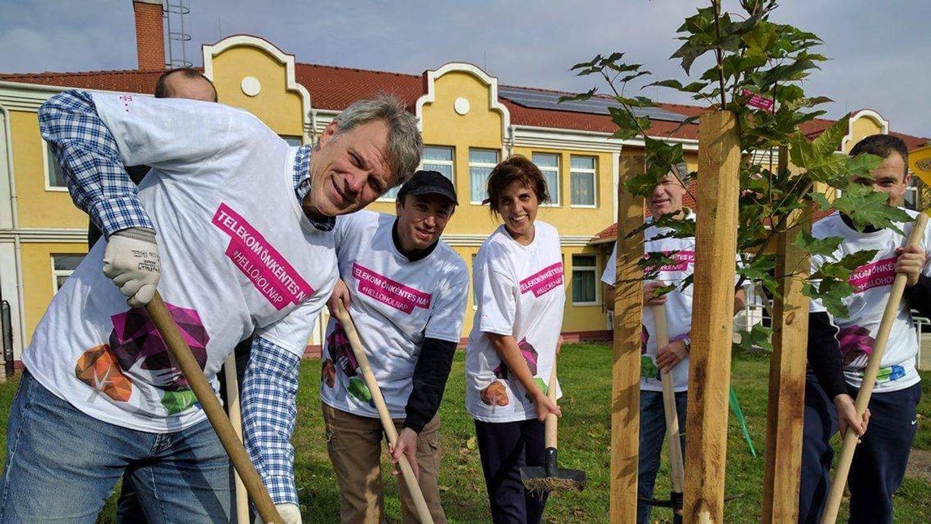 fenntarthatóság, Telekom, önkéntes nap 