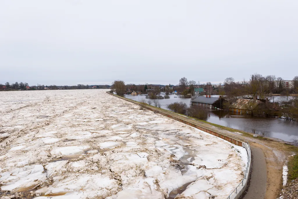 Daugava, folyó, Lettország, áradás, lett, áradások, árvíz 