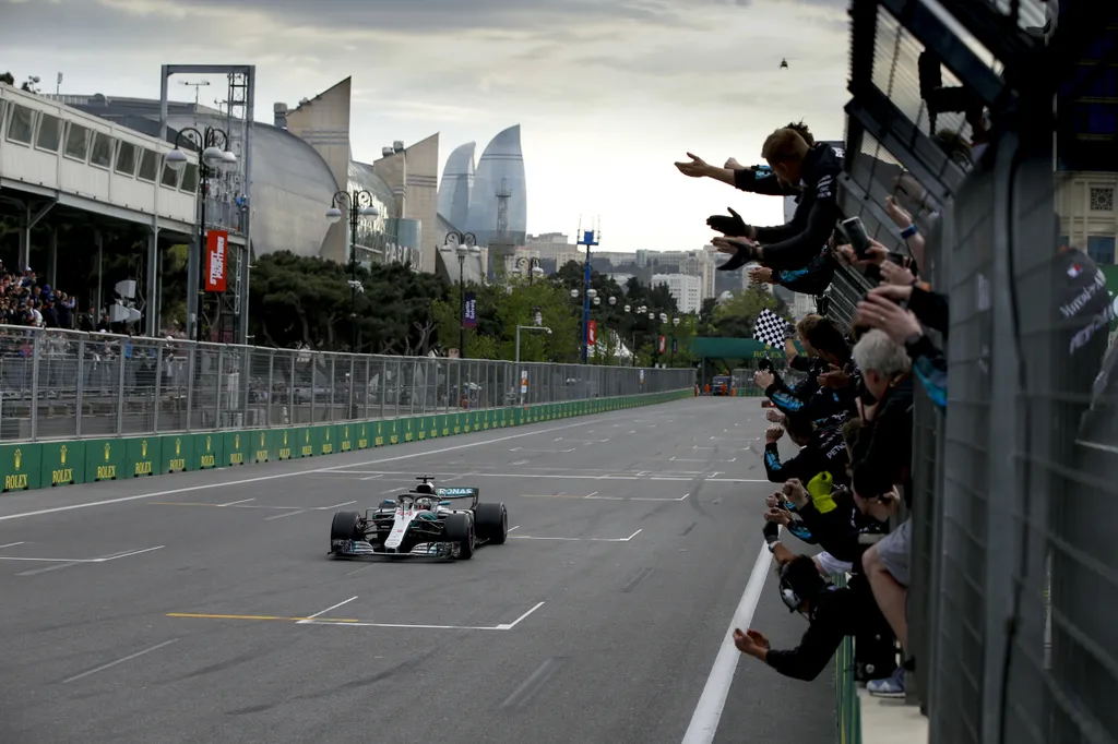 A Forma-1-es Azeri Nagydíj, Lewis Hamilton, Mercedes-AMG Petronas 