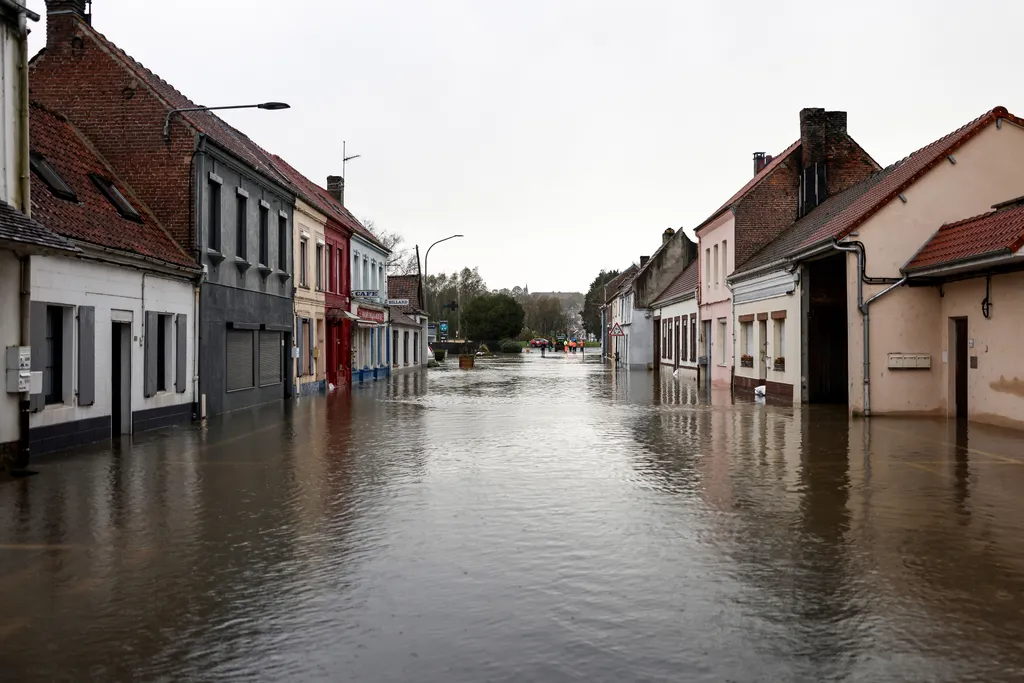 Franciaország, esőzés, áradás, 2023, november, 