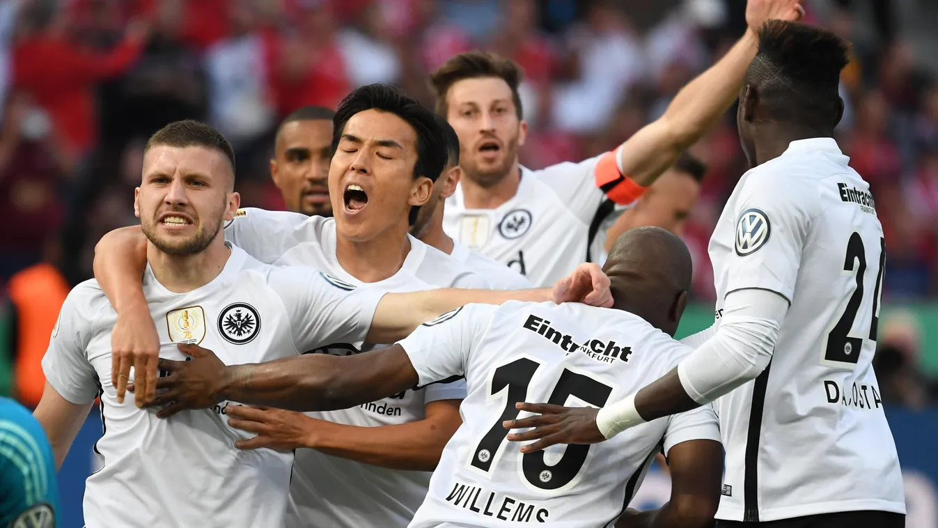 Bayern Munich vs Eintracht Frankfurt Sports soccer DFB-Pokal brb lbn lhe lby GOAL 