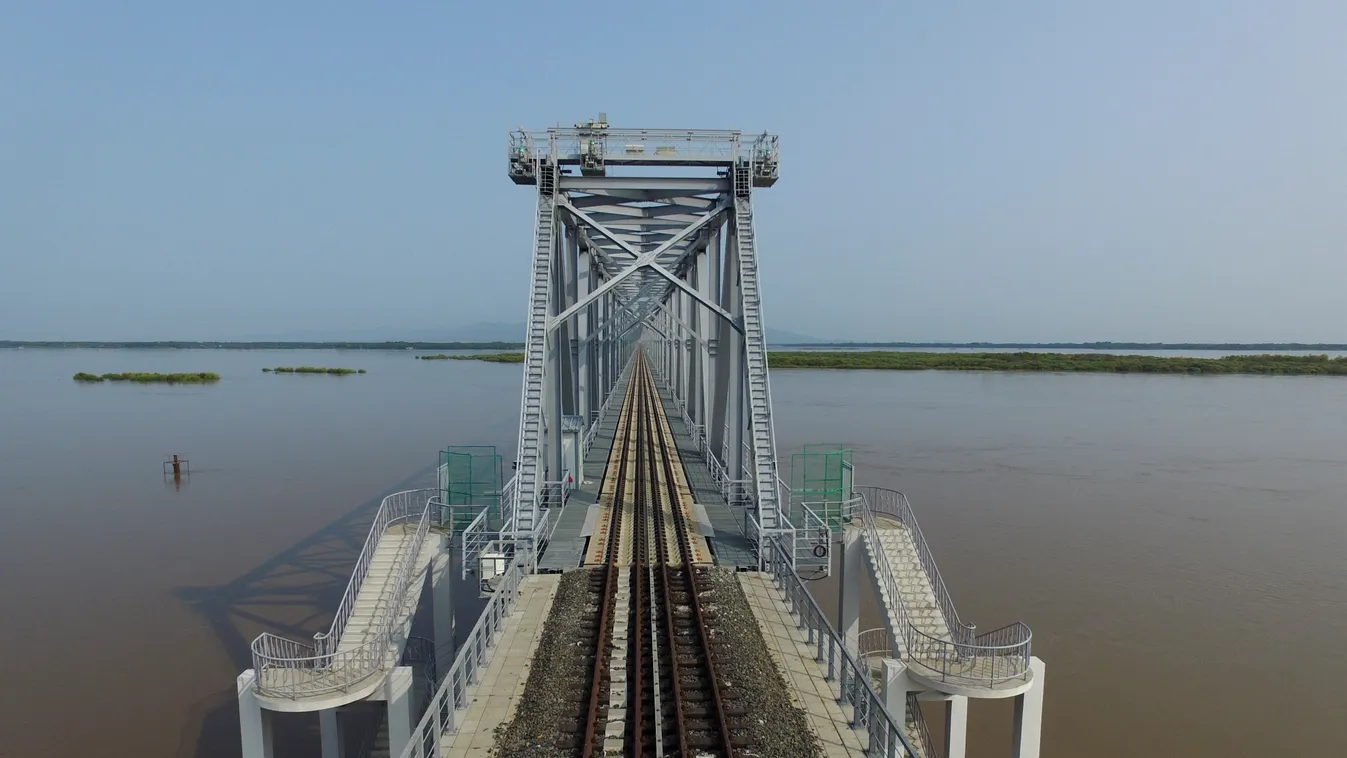Oroszországot Kínával összekötő  vasúti híd   CHINA-HEILONGJIANG-CROSS BORDER BRIDGE-CONSTRUCTION (CN) cn Horizontal 