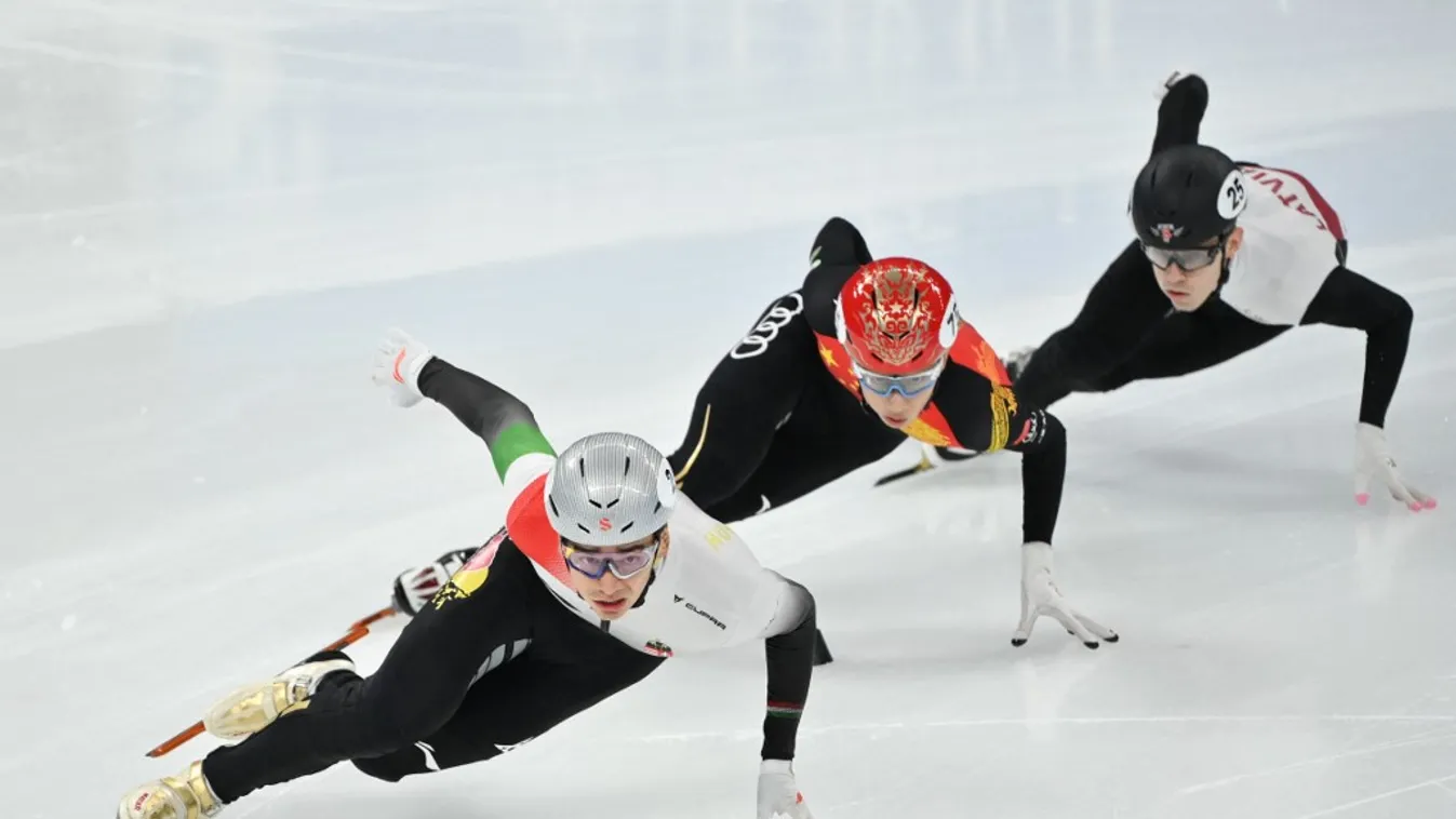 (SP)CHINA-BEIJING-SKATING-ISU WORLD CUP SHORT TRACK se Horizontal 